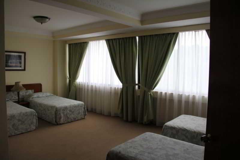 Jubilee Hotel Бандар-Сері-Бегаван Екстер'єр фото